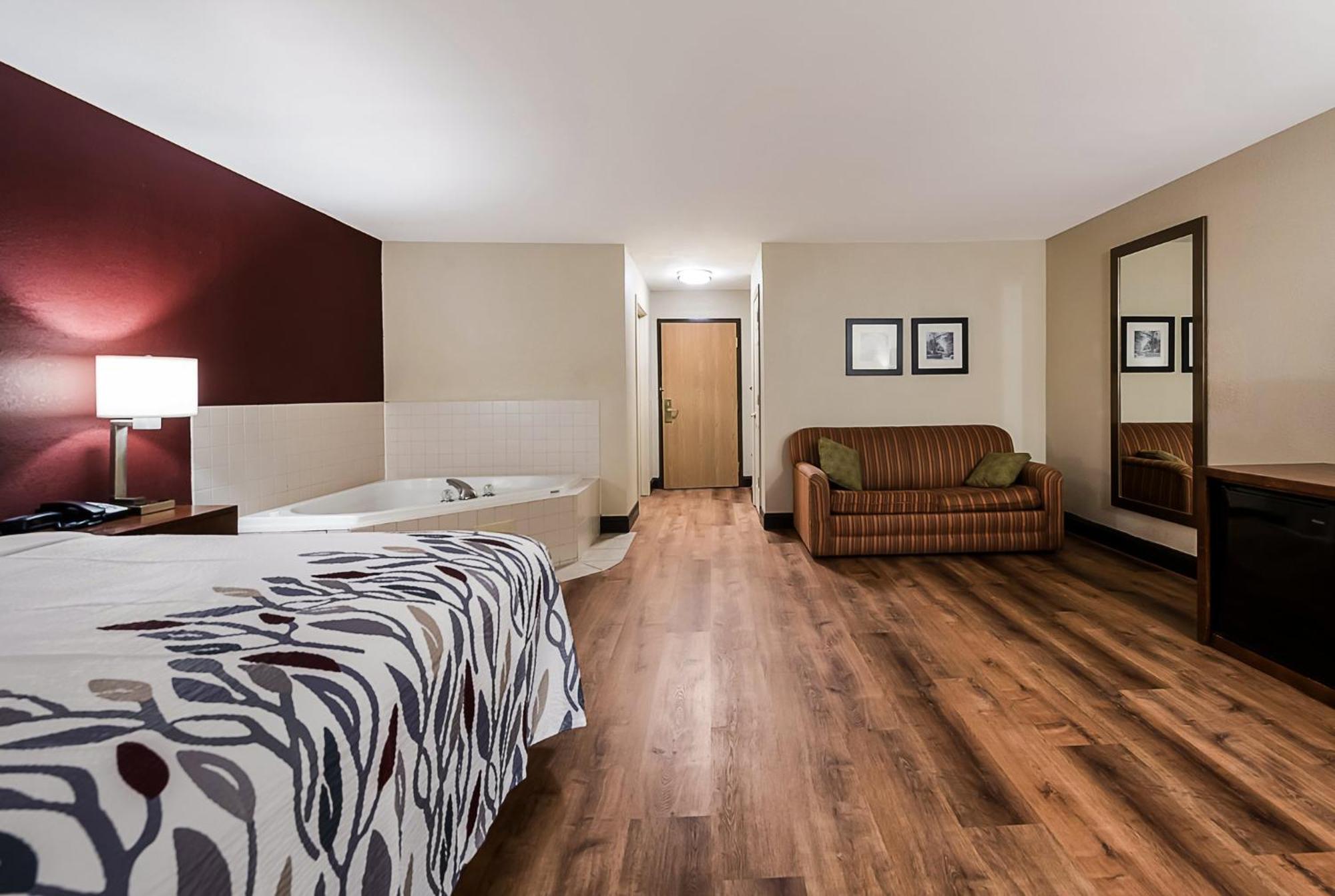 Red Roof Inn Newport News - Γιόρκταουν Εξωτερικό φωτογραφία