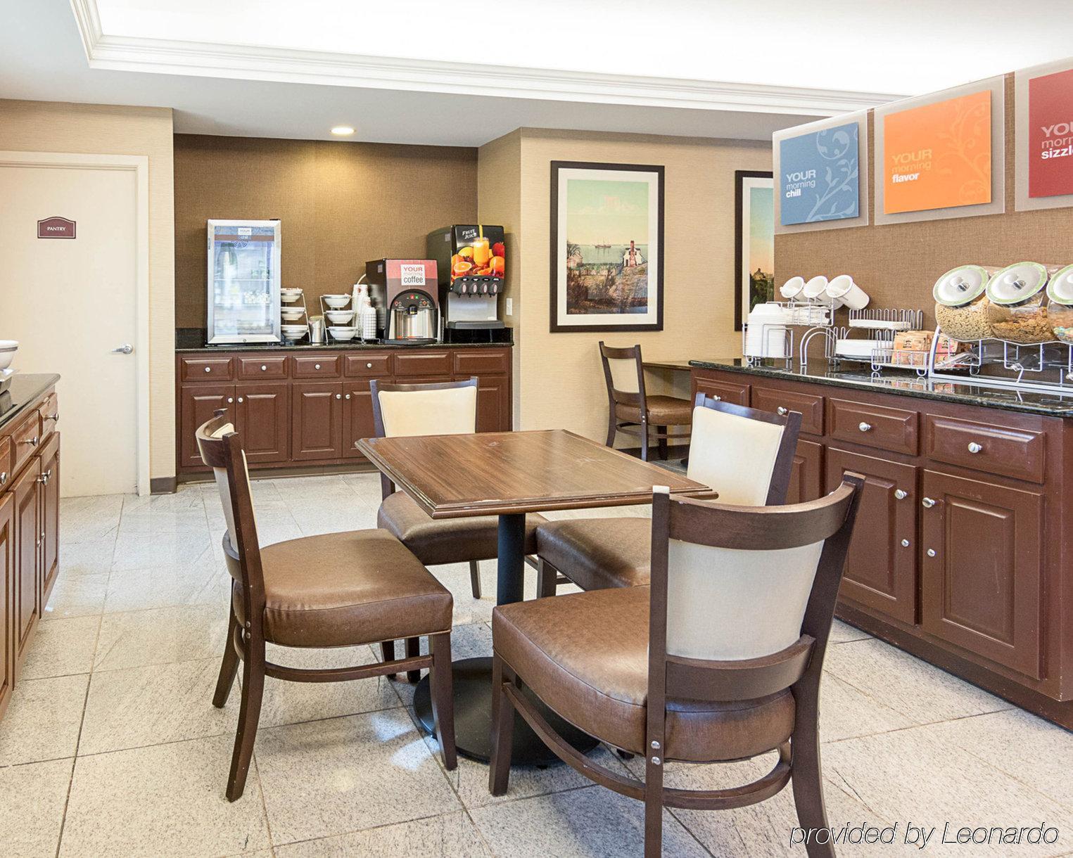 Red Roof Inn Newport News - Γιόρκταουν Εξωτερικό φωτογραφία