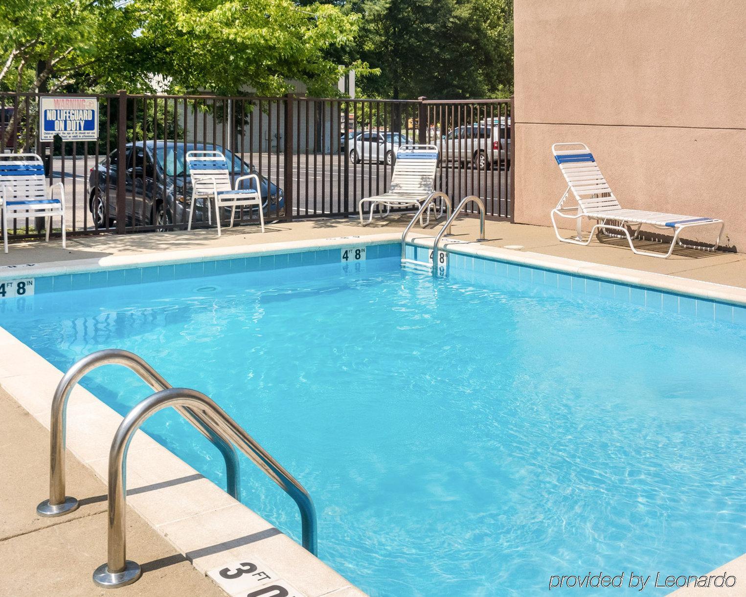 Red Roof Inn Newport News - Γιόρκταουν Εξωτερικό φωτογραφία