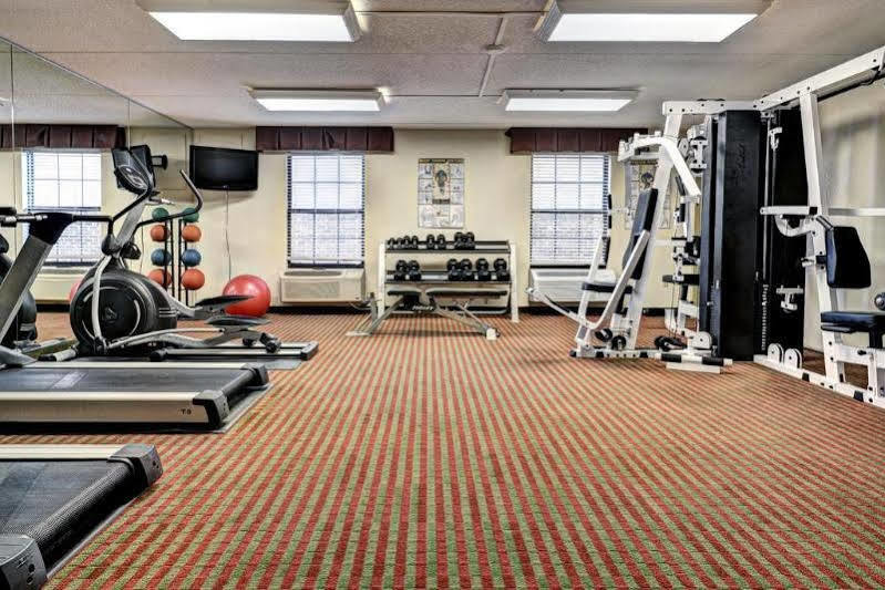 Red Roof Inn Newport News - Γιόρκταουν Εξωτερικό φωτογραφία